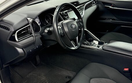 Toyota Camry, 2018 год, 2 150 000 рублей, 11 фотография