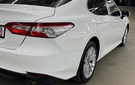 Toyota Camry, 2018 год, 2 150 000 рублей, 10 фотография