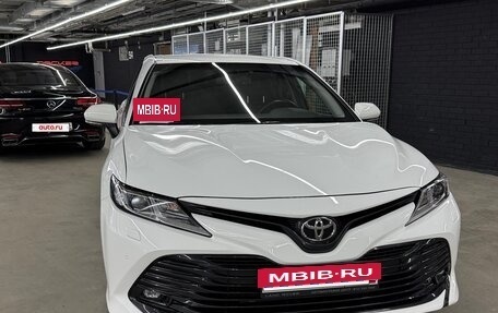Toyota Camry, 2018 год, 2 150 000 рублей, 3 фотография