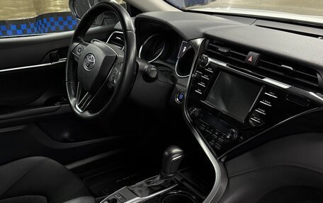 Toyota Camry, 2018 год, 2 150 000 рублей, 23 фотография