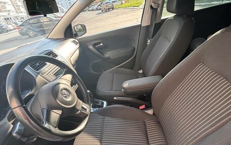 Volkswagen Polo VI (EU Market), 2013 год, 915 000 рублей, 28 фотография