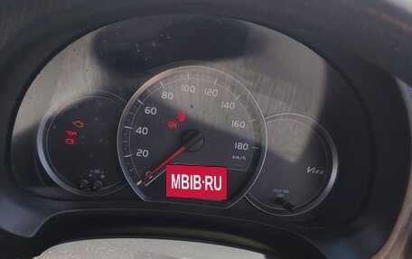 Toyota Vitz, 2012 год, 730 000 рублей, 5 фотография