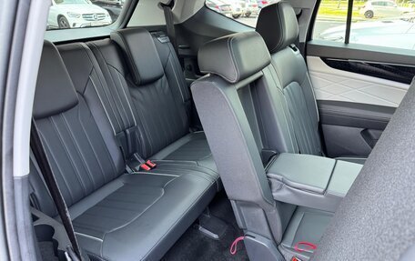 Volkswagen Teramont I, 2023 год, 4 650 000 рублей, 10 фотография