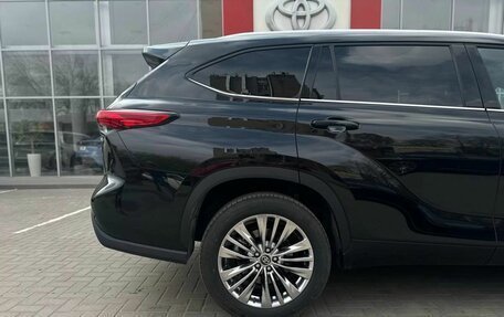 Toyota Highlander, 2025 год, 5 900 000 рублей, 6 фотография