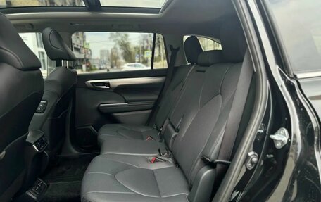 Toyota Highlander, 2025 год, 5 900 000 рублей, 36 фотография