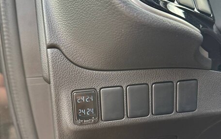 Mitsubishi Outlander III рестайлинг 3, 2017 год, 1 900 000 рублей, 10 фотография