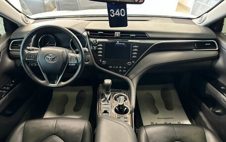 Toyota Camry, 2019 год, 3 099 999 рублей, 15 фотография