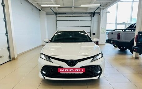 Toyota Camry, 2019 год, 3 099 999 рублей, 9 фотография