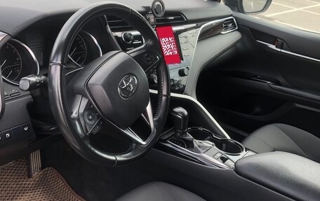 Toyota Camry, 2018 год, 2 150 000 рублей, 8 фотография