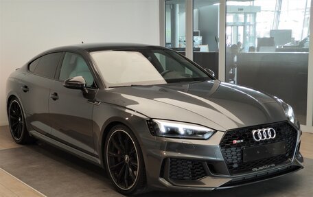 Audi RS 5, 2019 год, 5 990 000 рублей, 3 фотография
