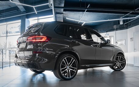 BMW X5, 2022 год, 10 299 000 рублей, 2 фотография