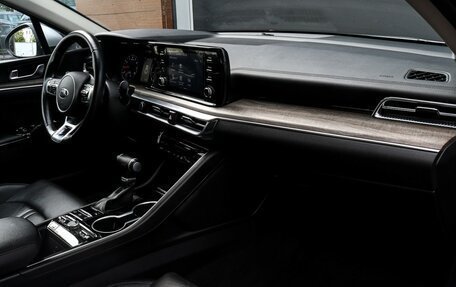 KIA K5, 2020 год, 2 600 000 рублей, 9 фотография