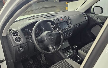 Volkswagen Tiguan I, 2010 год, 950 000 рублей, 2 фотография