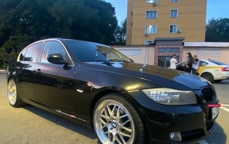 BMW 3 серия, 2011 год, 1 155 000 рублей, 2 фотография