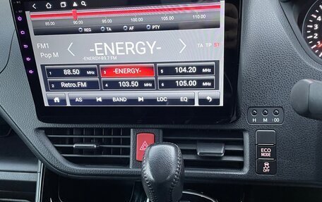 Toyota Noah III, 2019 год, 2 850 000 рублей, 10 фотография
