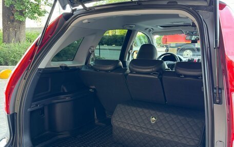 Honda CR-V III рестайлинг, 2010 год, 1 400 000 рублей, 26 фотография