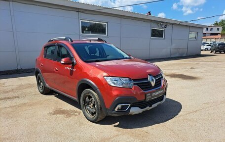 Renault Sandero II рестайлинг, 2019 год, 949 000 рублей, 3 фотография