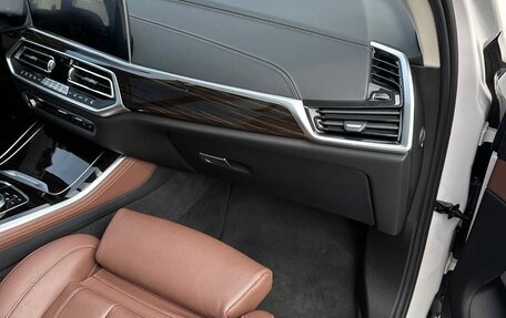 BMW X5, 2019 год, 8 000 000 рублей, 24 фотография