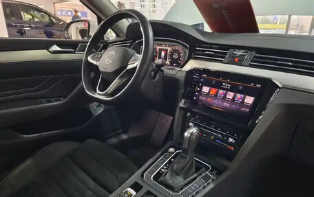 Volkswagen Passat B8 рестайлинг, 2022 год, 3 584 000 рублей, 10 фотография
