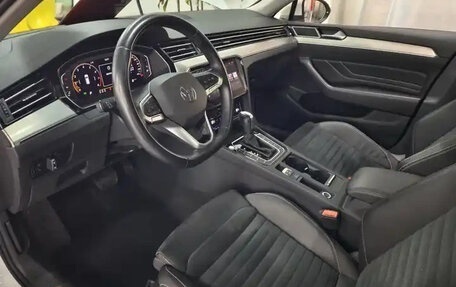 Volkswagen Passat B8 рестайлинг, 2022 год, 3 584 000 рублей, 9 фотография