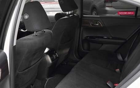 Honda Accord IX рестайлинг, 2016 год, 2 350 000 рублей, 18 фотография