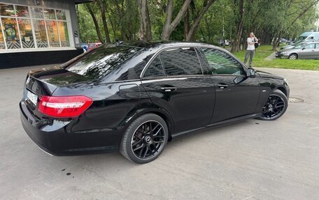 Mercedes-Benz E-Класс, 2011 год, 1 700 000 рублей, 3 фотография