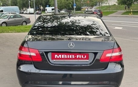 Mercedes-Benz E-Класс, 2011 год, 1 700 000 рублей, 6 фотография