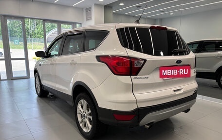 Ford Escape III, 2019 год, 1 650 000 рублей, 6 фотография