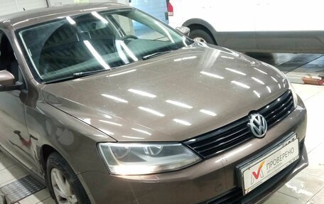 Volkswagen Jetta VI, 2011 год, 890 000 рублей, 2 фотография
