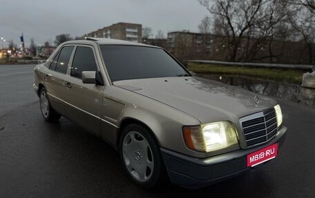 Mercedes-Benz E-Класс, 1994 год, 700 000 рублей, 8 фотография