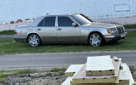 Mercedes-Benz E-Класс, 1994 год, 700 000 рублей, 17 фотография