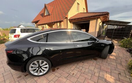 Tesla Model 3 I, 2018 год, 1 980 000 рублей, 3 фотография