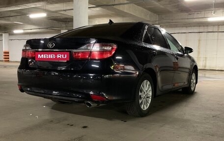 Toyota Camry, 2017 год, 1 850 000 рублей, 8 фотография