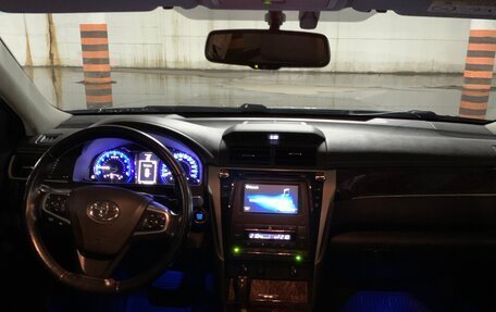 Toyota Camry, 2017 год, 1 850 000 рублей, 9 фотография