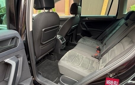 Volkswagen Tiguan II, 2018 год, 2 390 000 рублей, 15 фотография