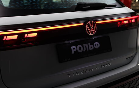 Volkswagen Tiguan II, 2024 год, 4 950 000 рублей, 13 фотография
