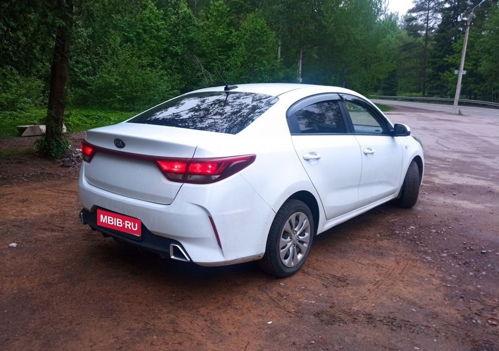 KIA Rio, 2020 год, 1 300 000 рублей, 3 фотография