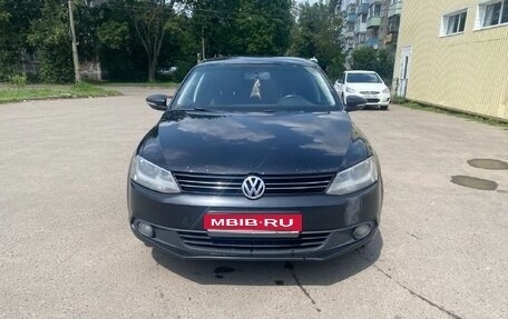 Volkswagen Jetta VI, 2013 год, 850 000 рублей, 1 фотография
