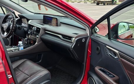 Lexus RX IV рестайлинг, 2017 год, 4 200 000 рублей, 10 фотография