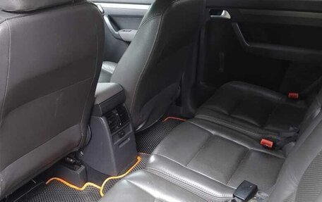 Volkswagen Touran III, 2007 год, 780 000 рублей, 2 фотография