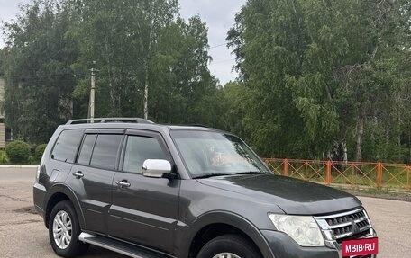 Mitsubishi Pajero IV, 2017 год, 3 200 000 рублей, 2 фотография