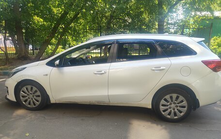 KIA cee'd III, 2018 год, 890 000 рублей, 10 фотография