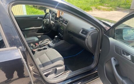 Volkswagen Jetta VI, 2013 год, 850 000 рублей, 3 фотография