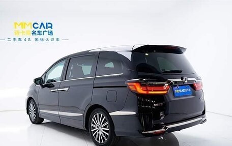 Honda Elysion, 2022 год, 3 300 000 рублей, 2 фотография