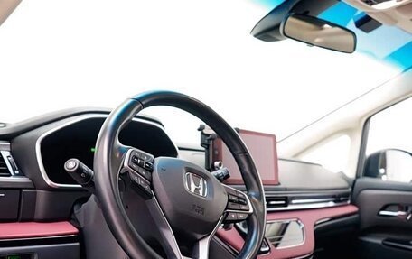 Honda Elysion, 2022 год, 3 300 000 рублей, 12 фотография