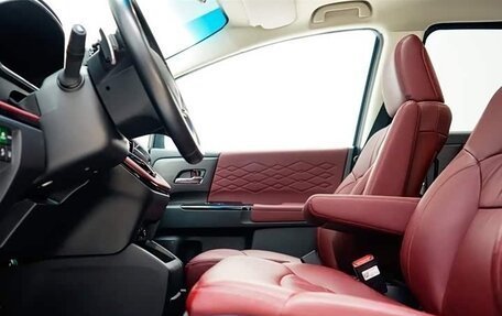 Honda Elysion, 2022 год, 3 300 000 рублей, 23 фотография