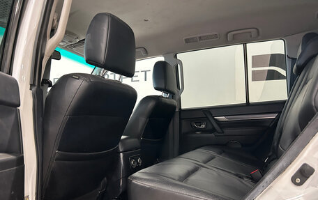 Mitsubishi Pajero IV, 2010 год, 1 699 000 рублей, 13 фотография