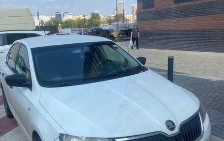 Skoda Rapid I, 2015 год, 500 000 рублей, 2 фотография