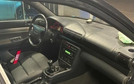Audi A4, 1995 год, 130 000 рублей, 5 фотография