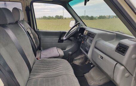 Volkswagen Transporter T4, 1993 год, 497 000 рублей, 7 фотография